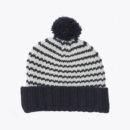 Шапка с помпоном